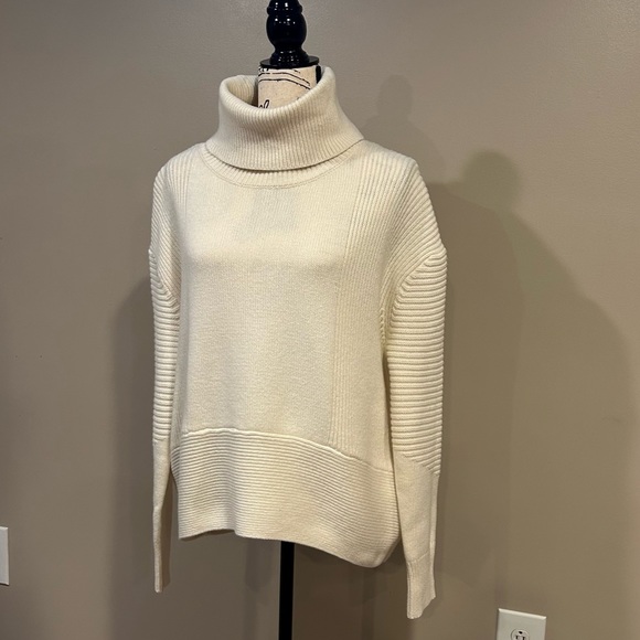 LAUREN Ralph Lauren Wool Blend Turtleneck Sweater - Picture 5 of 13